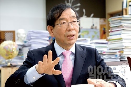 지역정가 ‘채무힐링센터’ 조례안 갈등