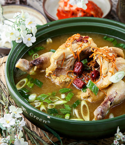[스토리가 있는 맛집] 최만선 약선요리 ‘동충하초오리백숙’으로 여름 무더위도 거뜬