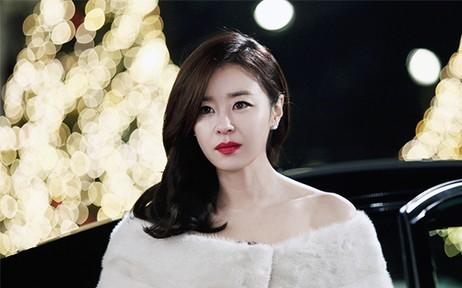 화려한유혹, 최강희 치명적 변신…어깨 드러낸 팜므파탈