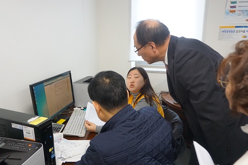 신동렬 대전국세청장, 세무서 부가세 신고창구 방문