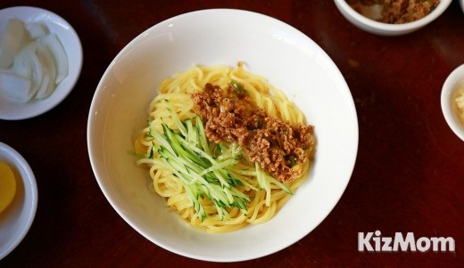 에디터가 추천하는 차이나타운 짜장면 맛집 BEST 4
