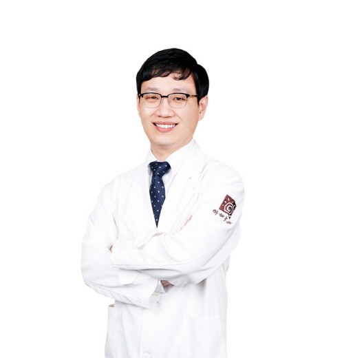 얼굴에 느껴지는 열감 뾰루지…혹시 지루성피부염?