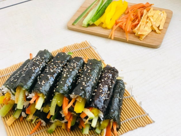 마약김밥·마약떡볶이...식품에 마약 표시·광고 금지 추진
