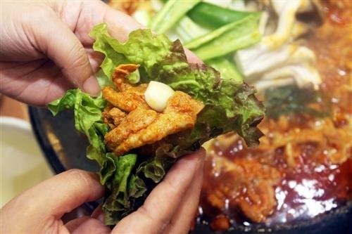 오리고기의 찰진 맛, 이제 주물럭으로 즐겨요~