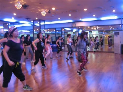 [스포츠와 사람들] ‘줌바(ZUMBA)댄스’