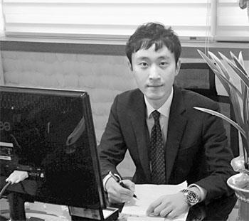 [이사람 | 법률사무소 신세계 나영주 변호사] 청년 변호사의 생존법