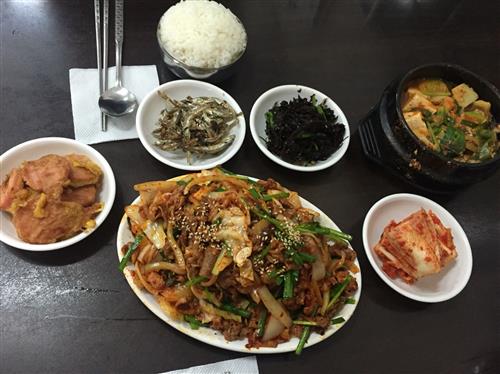 엄마가 해 주신 집 밥처럼 맛나게~~