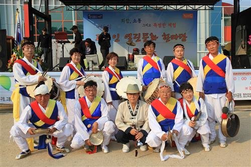 전통을 잇는 아름다운 시니어
