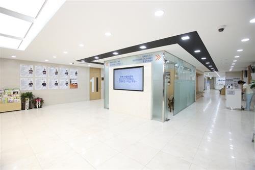 보호자, 간병인 필요 없는 간호·간병통합서비스, 전문 간호 인력 24시간 돌봄 서비스