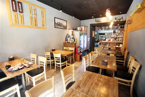 활어 초밥의 싱싱함과 저온 숙성 회의 쫀득함 맛보세요!