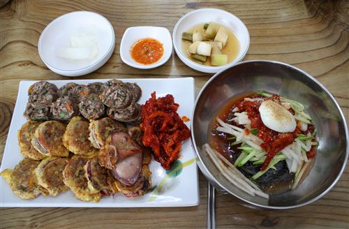 [담백하니 좋아! 우리 동네 이북음식 전문점]정갈하고 깔끔한 맛이 일품이네!