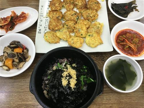 향긋한 굴밥에 고소한 생선구이까지~~