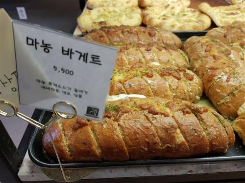 건강한 맛 가득한 베이커리 카페