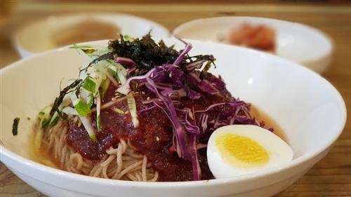 여름철 별미 메밀국수 ‘교대밀밭’