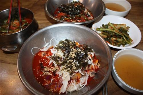 [더위 이기는 여름별미 ‘비빔국수’]매콤한 비빔국수, 다양하게 즐겨보세요~