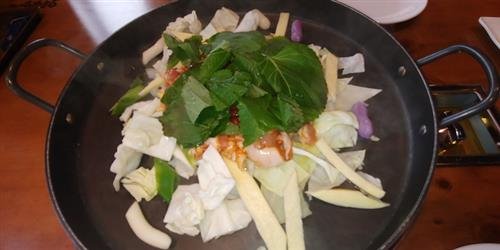 닭갈비 맛의 진수! 부대찌개 고유의 맛 일품!