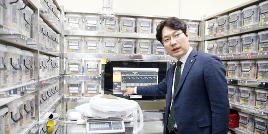 [기업가정신으로 새길 여는 중소·벤처기업│④ 한퓨어] 견리사의로 업계 변화 이끌어 … 한방산업 선도기업 꿈꾼다