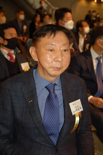 제35회 섬유의 날 국무총리 표창 수상 (주)세림섬유 허승학 부사장