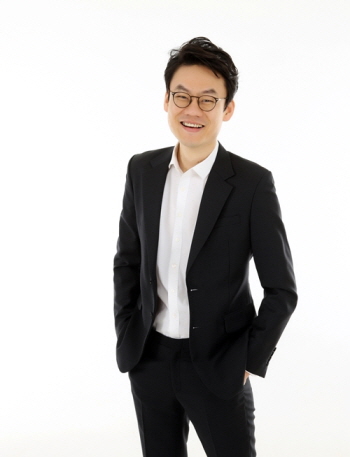 일산 준오헤어 원마운트 김은립 부원장, 핸드드라이로 연출가능한 맞춤 펌 선보여