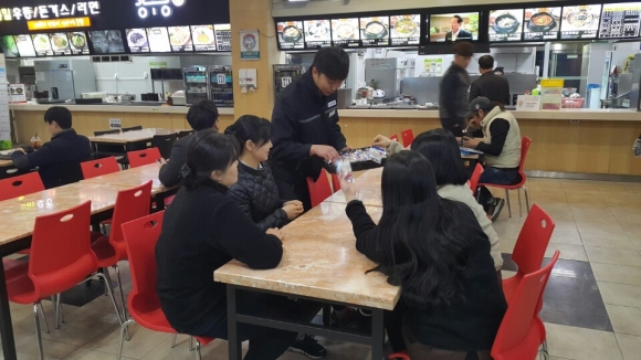 청통휴게소, ‘화이트 데이 깜짝 이벤트’ 실시