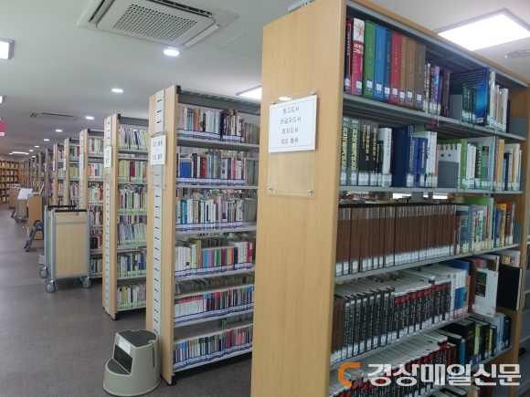 달성군립도서관, 서가ㆍ가구 확충