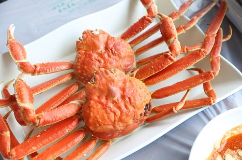 부산 해운대 맛집 ‘홍게데이’ 당일 최저가로 즐길 수 있는 킹크랩과 대게