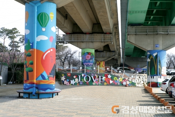 달성군,  사문진 주막촌 뒤 공공미술 작품 전시