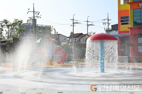 청송군, 진보키즈카페ㆍ 야외분수 연계한 복합놀이시설 큰 인기