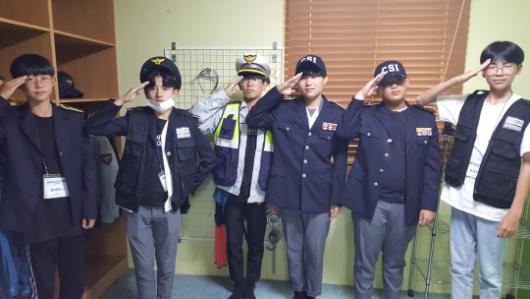 한국언론진흥재단·본보 공동 정광중학교 일일 기자체험-“경찰 되고 싶은 친구들 모두 모여라”