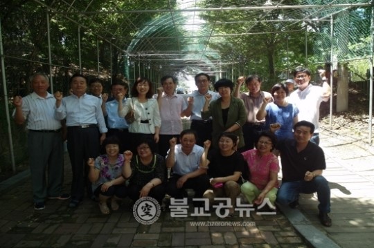청주 복대2동, 신율봉공원 서양담쟁이 식재
