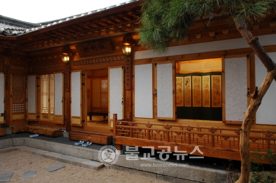 북촌 장인공방 소목장 솜씨보러 오세요
