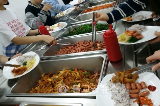 <포토>만년중, 영동국악체험촌 투어