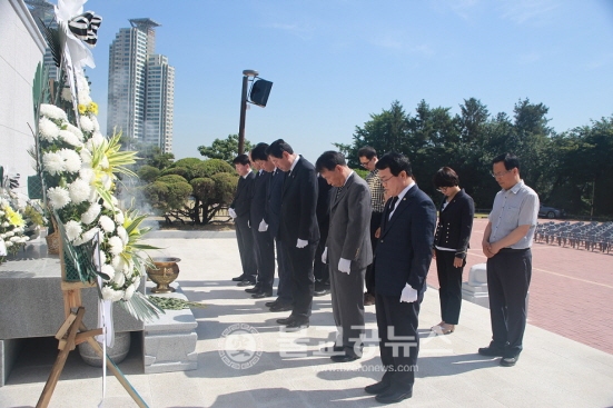 충북병무청, 호국보훈의 달 기념 청주 충혼탑 참배