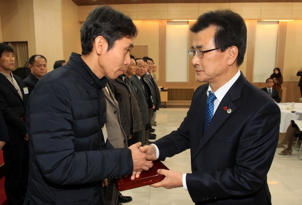 충북 2017 노인일자리 창출 우수기업 인증식 개최