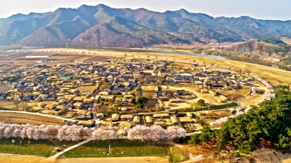 하늘에서 본 월영교와 하회마을 절경