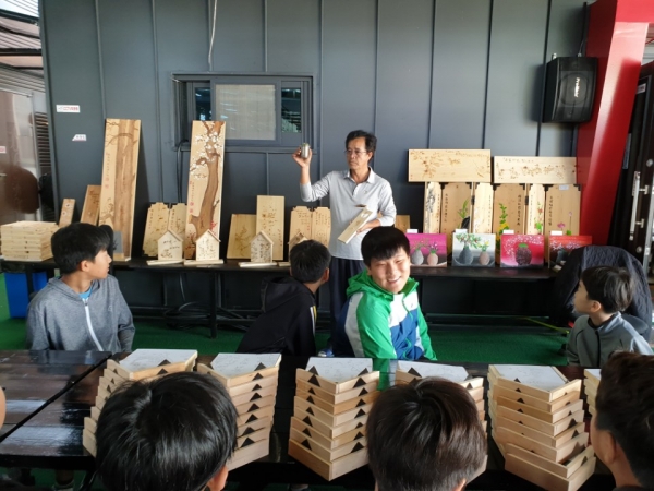 장연초, 독서체험활동을 통한 공예 작품 제작