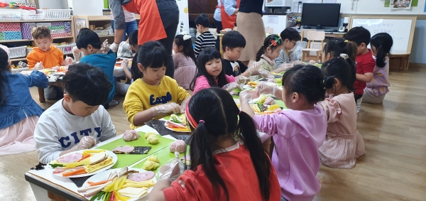 제천시 약초로 배우는 바른 식생활의 가치