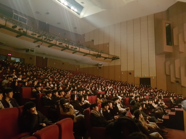 충북교육문화원, 연극오아시스 세탁소 습격사건공연