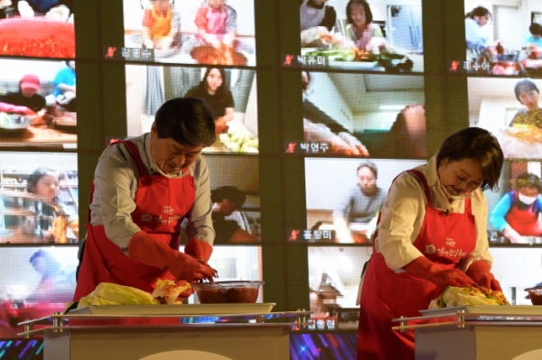 전국 최고의 강경맛깔젓! 온택트에서도 통(通 )했다