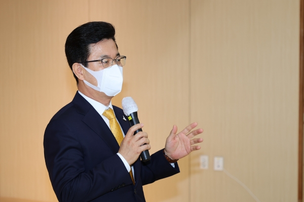 유성구 제2노인복지관, 유성실버복지센터 개관