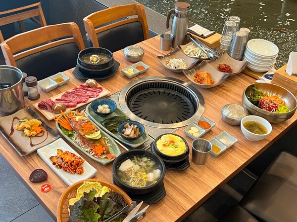 동림한우촌, 반려동물 동반입장 프라이빗룸 고급스러운 인테리어 인기