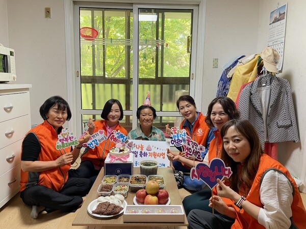 금호동지역사회보장협의체, 孝 나눔 생일 축하 & 情 나눔 반찬 지원 사업 추진