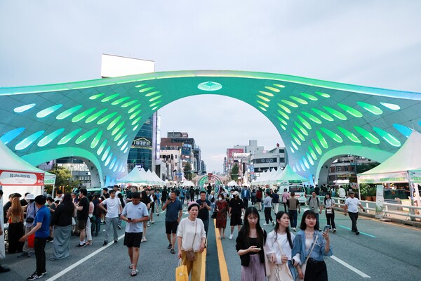 대전 0시 축제 첫날부터중앙로 들썩