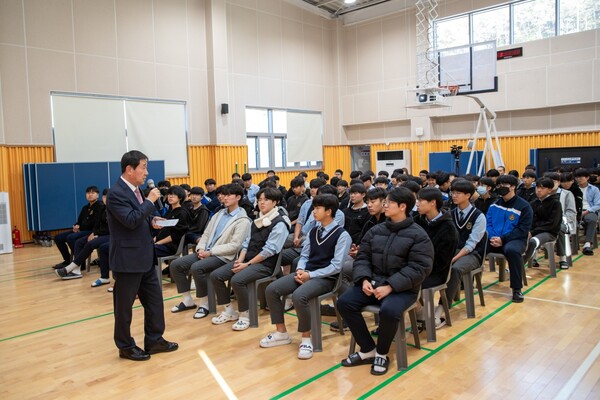 이재영 증평군수, 형석중학교 특강
