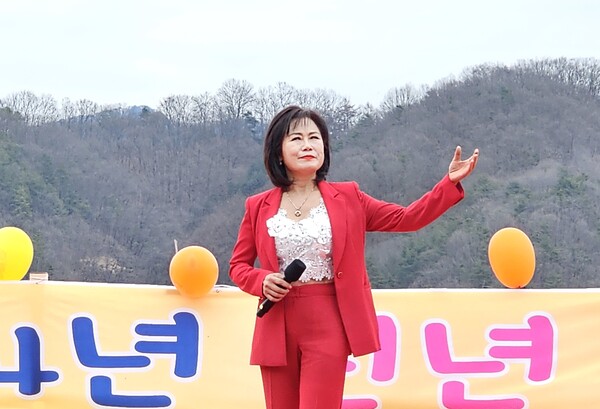 [영상 / 포토] 태양연예기획사, 2024 신년음악회...옥천 부소담악 아뜰리에