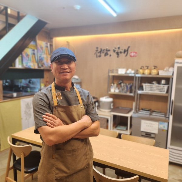 봄꽃 향연 속에서 만끽하는 청담밀애의 건강미가 넘치는 메밀 요리