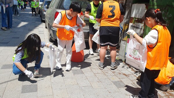 지구를 지키는 한 가지 행동! 우리 마을 반짝 반짝