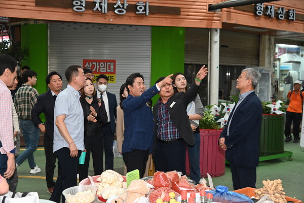부여군-부여군의회, 지역발전 방안 모색을 위해 맞손