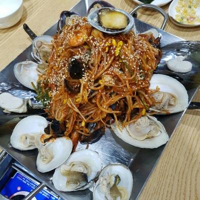 여수 해물전문점 전복요리 썩은 냄새 진동 복통 호소