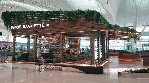 [포토] 인천공항 제2터미널, 정원 모티브한 파리바게뜨 오픈
